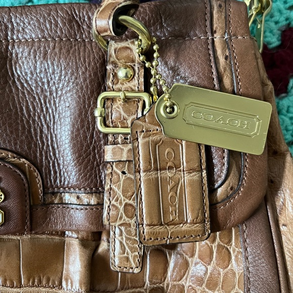 Coach Madison - Picture 4 of 8